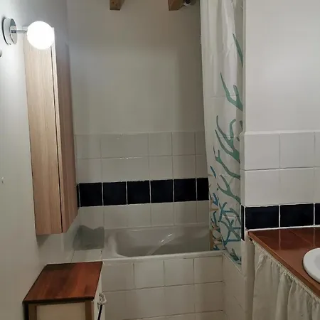 Les De Louisette Le 974 Вилла